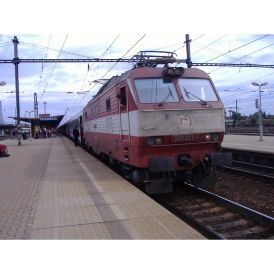 Elektrická lokomotíva rady 350 / ES499.0 (N) 